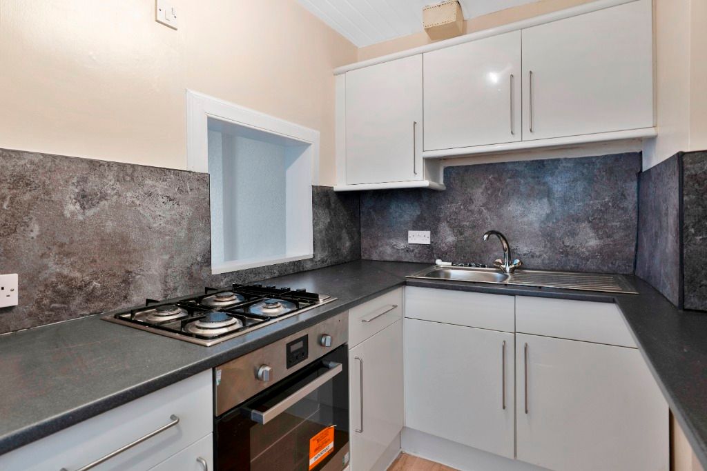 Property photo 3 of 11 Photo 3