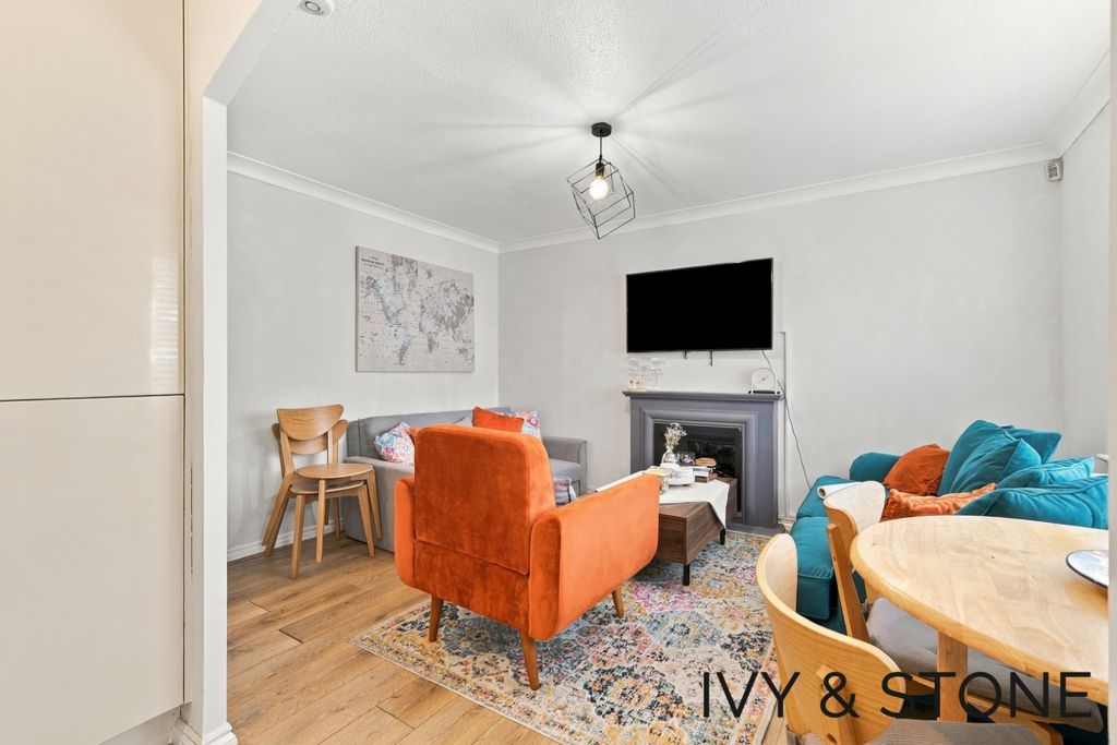 Property photo 2 of 20 5433872