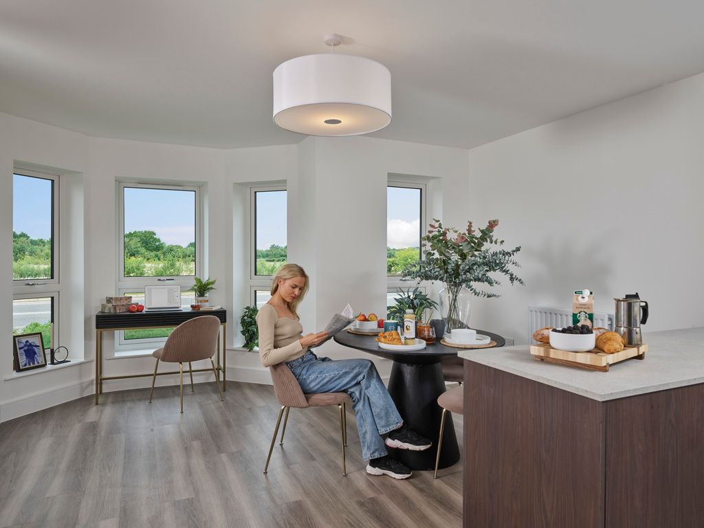 Property photo 2 of 7 252232-014A