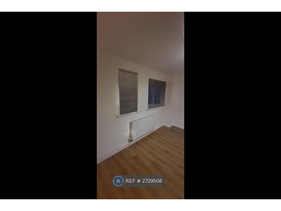 Property photo 3 of 28