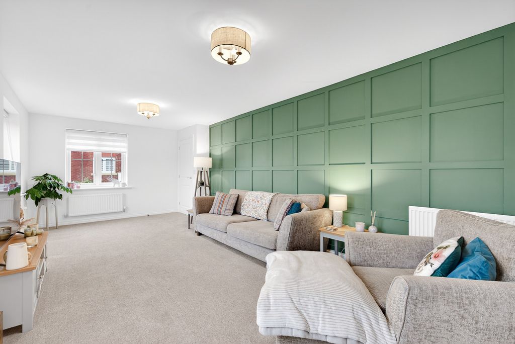 Property photo 2 of 38