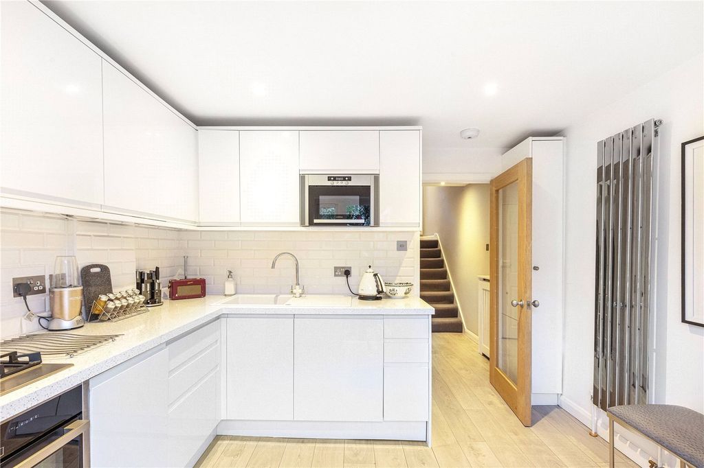 Property photo 3 of 17 Picture No. 31