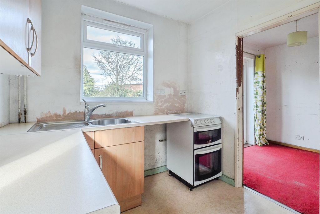 Property photo 3 of 16