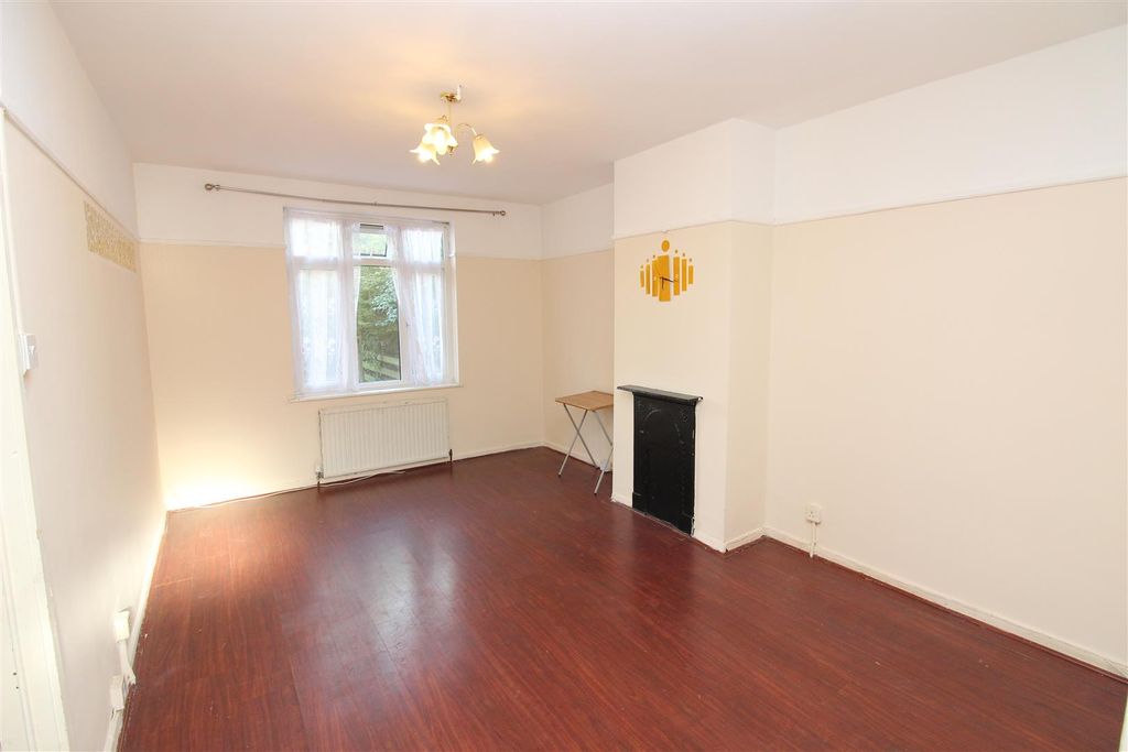 Property photo 2 of 10 Reception