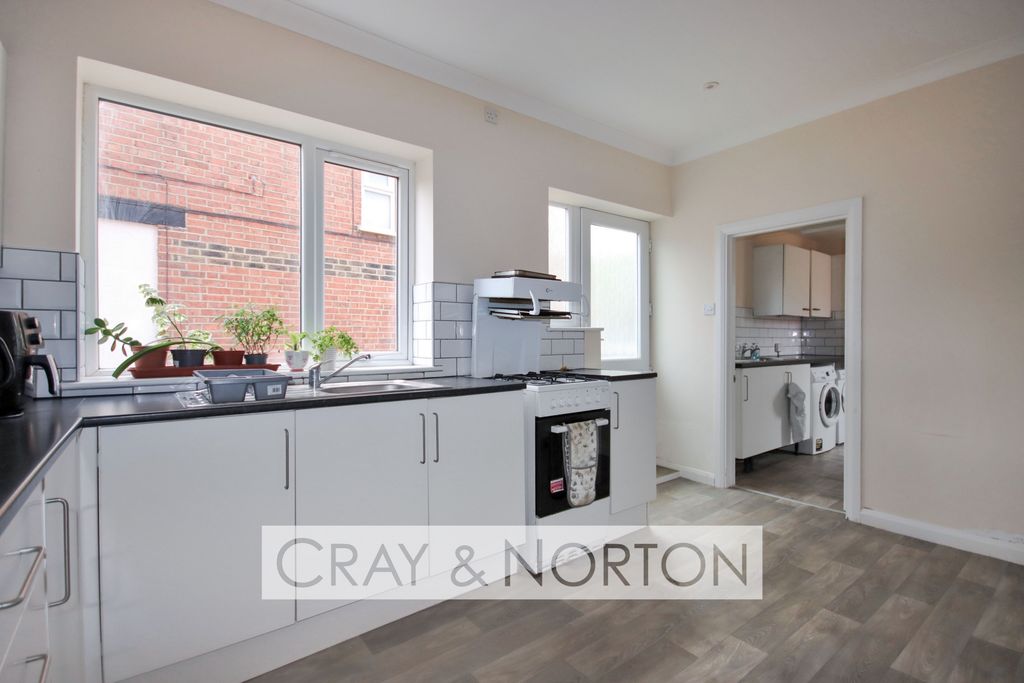 Property photo 3 of 15 Photo 1