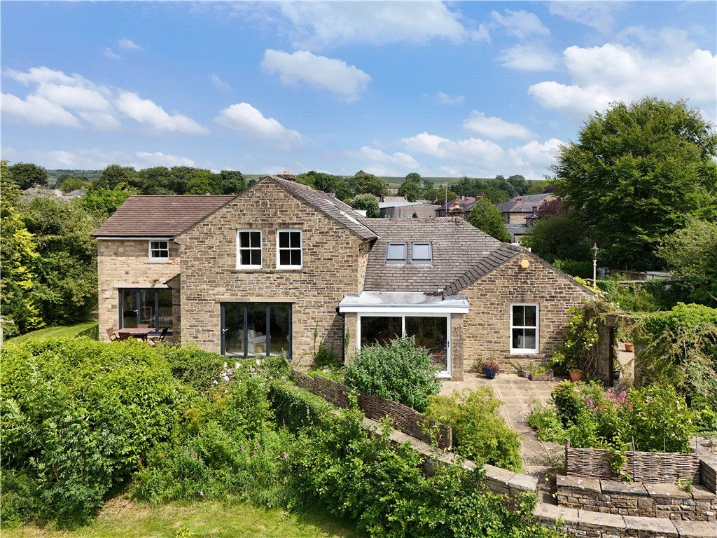 Property photo 1 of 34 External