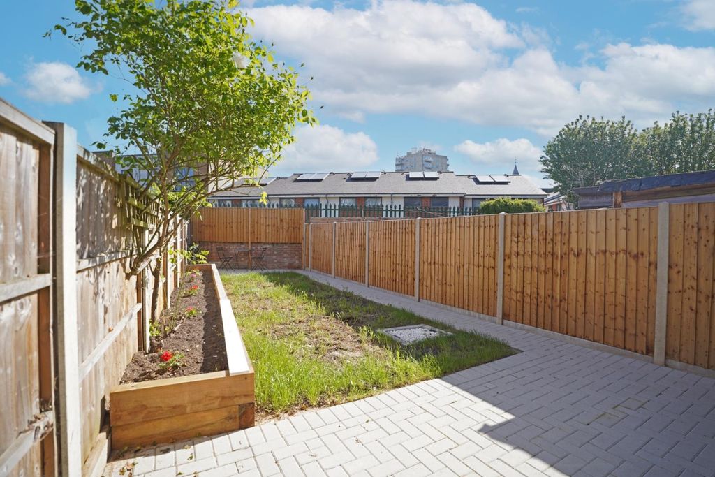 Property photo 1 of 16 Dsc06954.Jpg