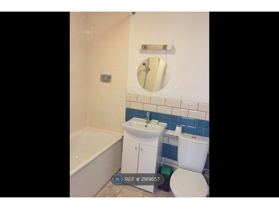 Property photo 3 of 4