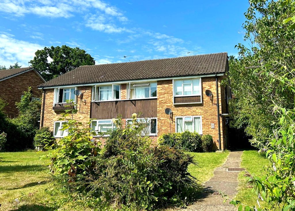 Property photo 1 of 8 Abbey