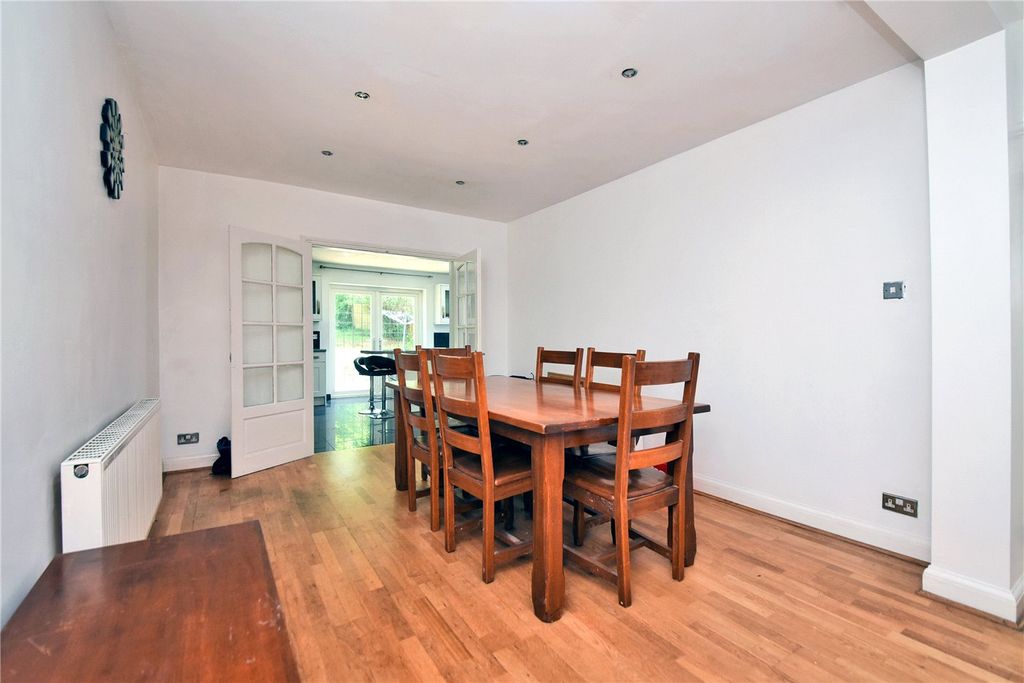 Property photo 3 of 19 Picture No. 21