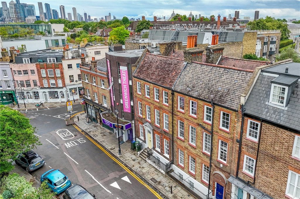 Property photo 1 of 46 Picture No. 42