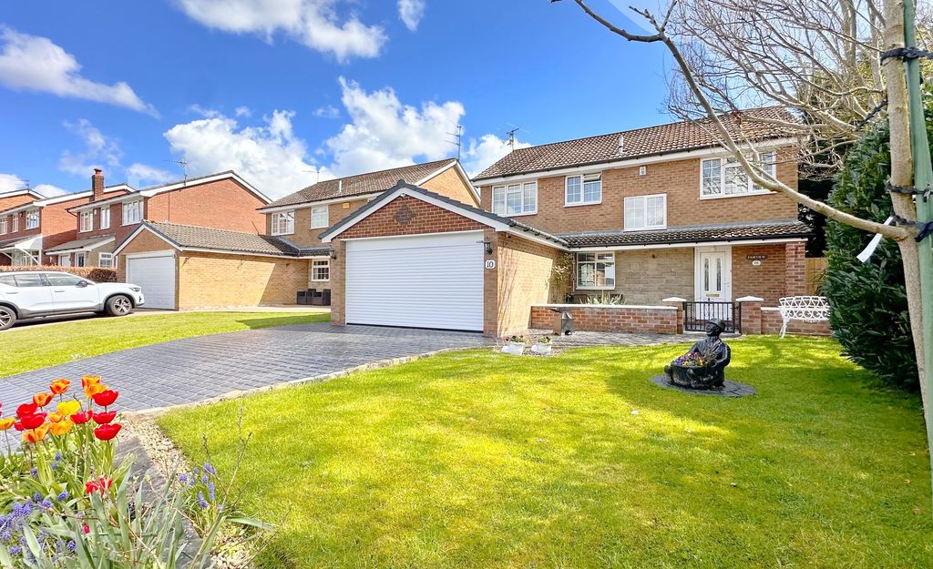 Property photo 1 of 23 Front