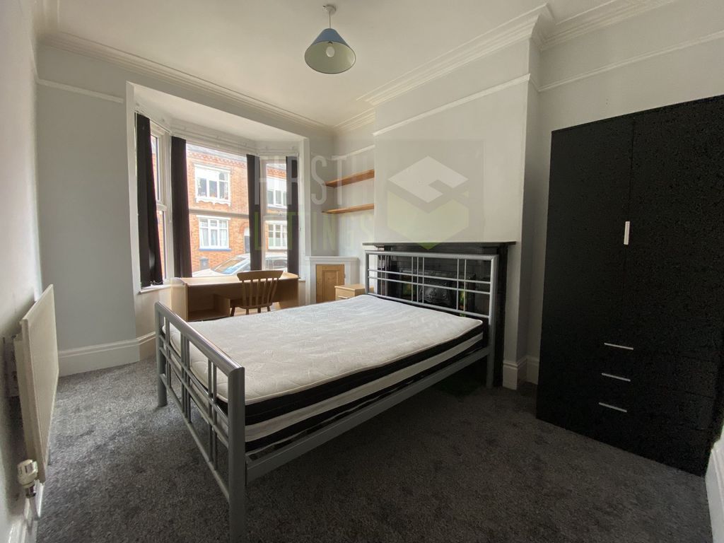 Property photo 2 of 11 Photo 17