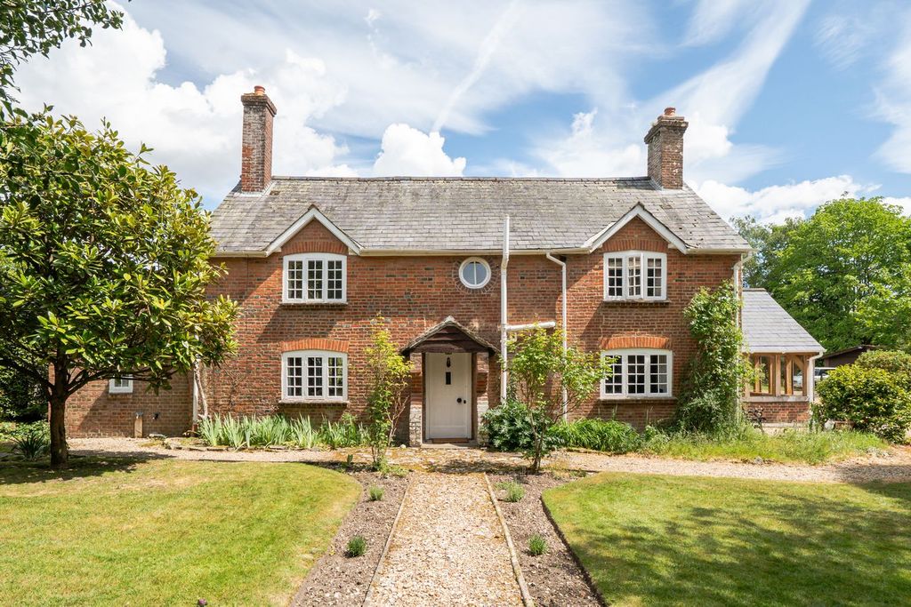 Property photo 1 of 18