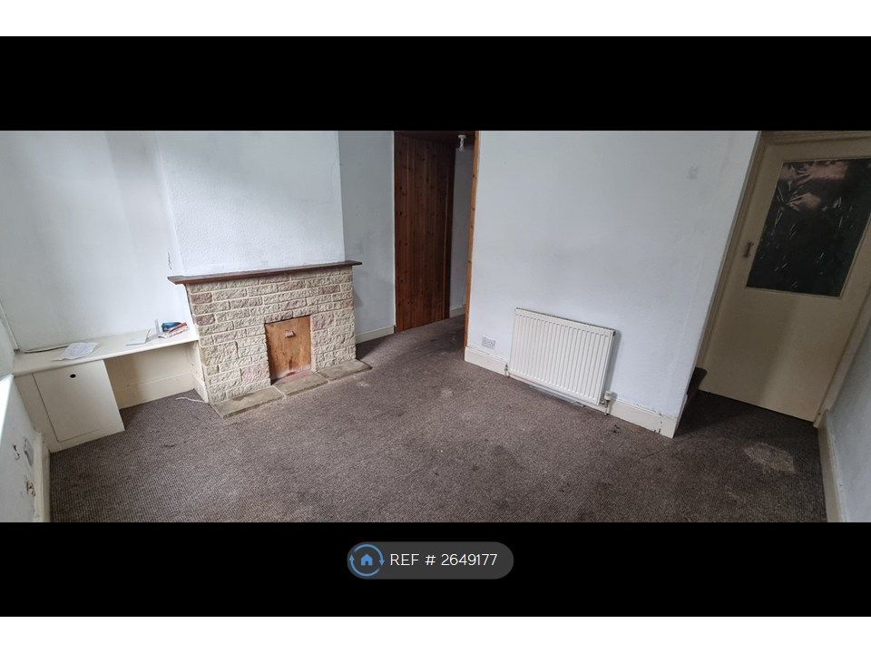 Property photo 1 of 10 Front Living Room