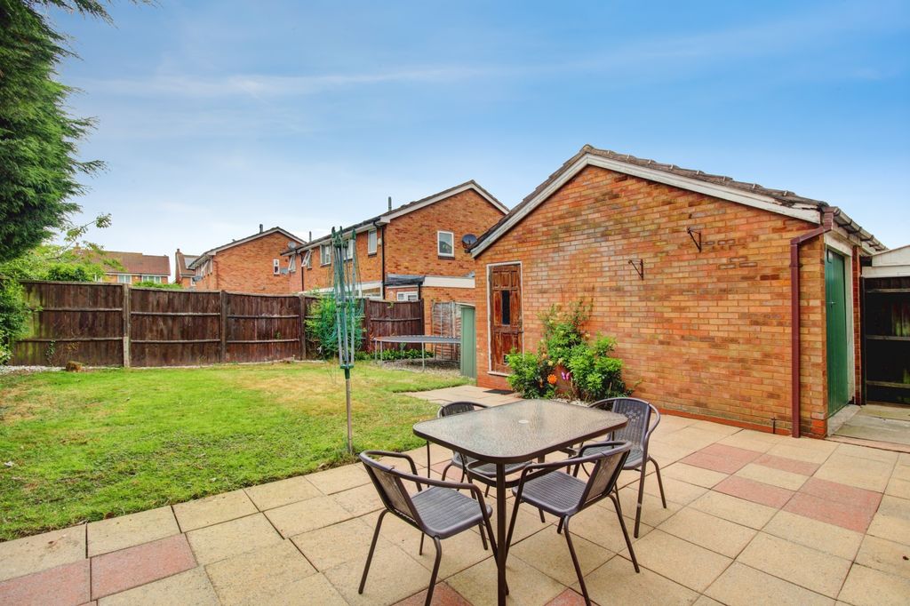 Property photo 2 of 15 Rear Garden