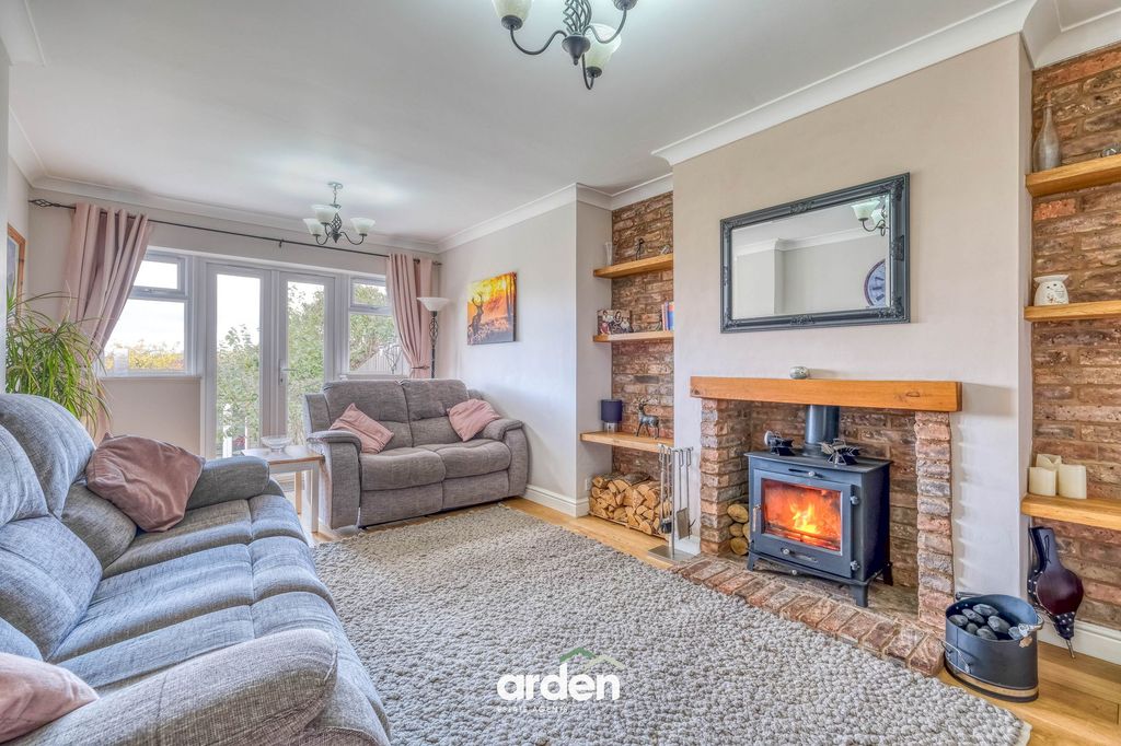 Property photo 2 of 19