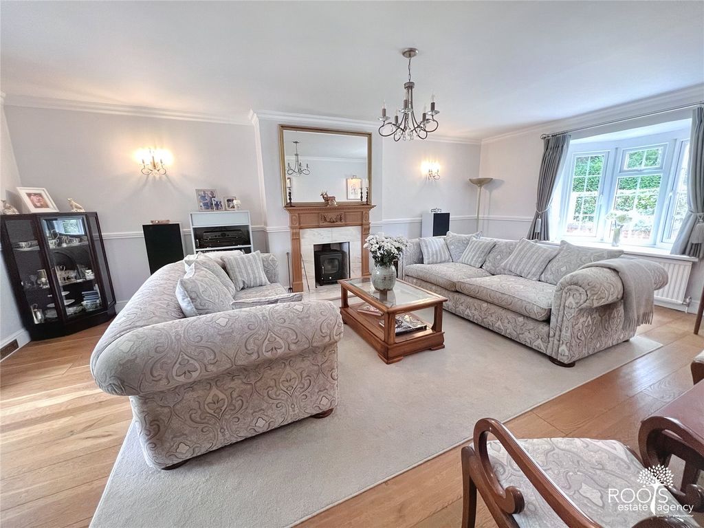 Property photo 3 of 16 Picture No. 06