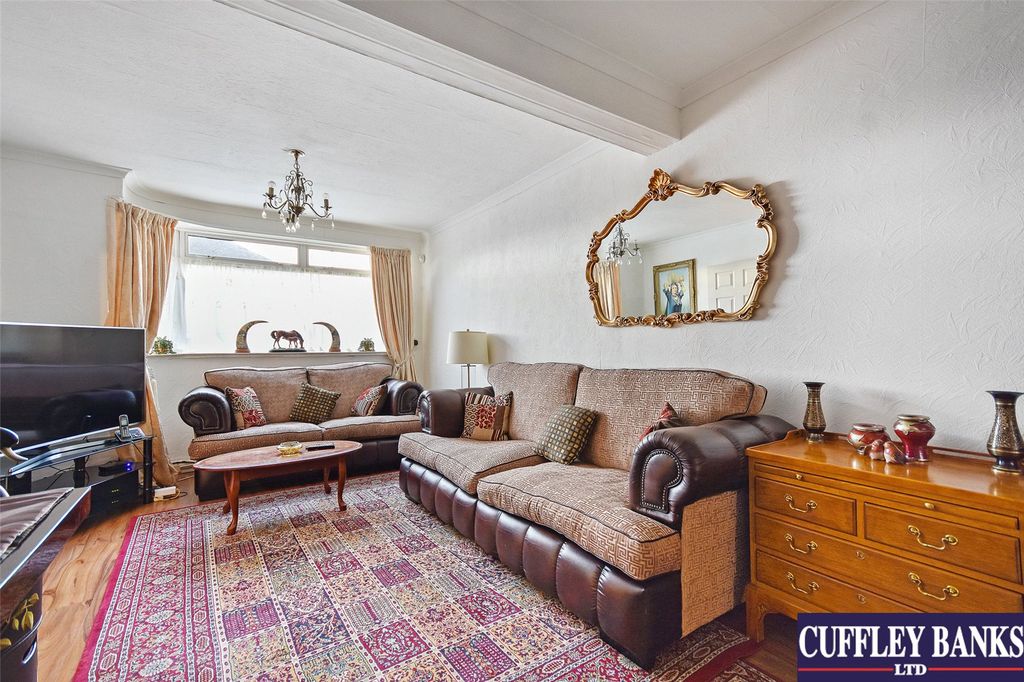 Property photo 2 of 14 Picture No. 05