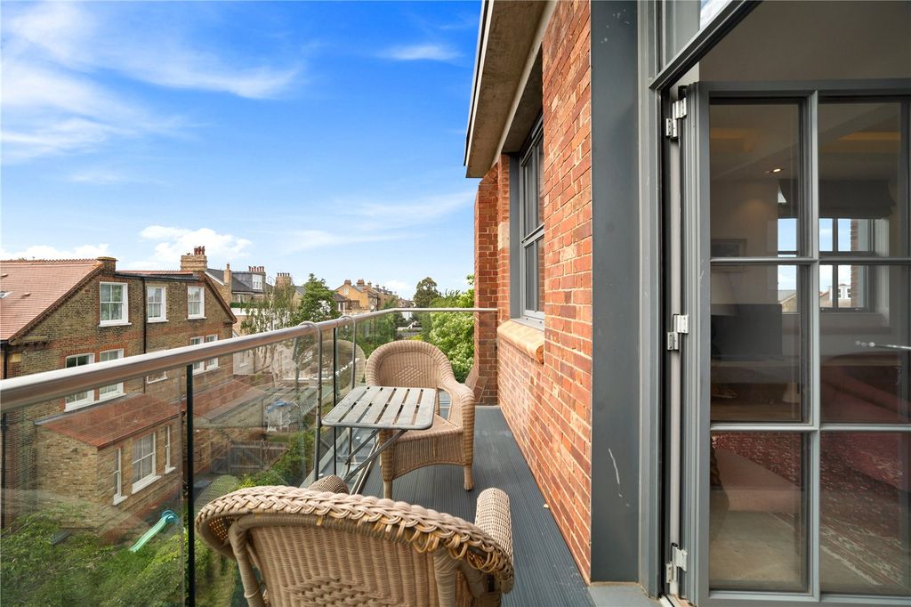 Property photo 2 of 14 Balcony