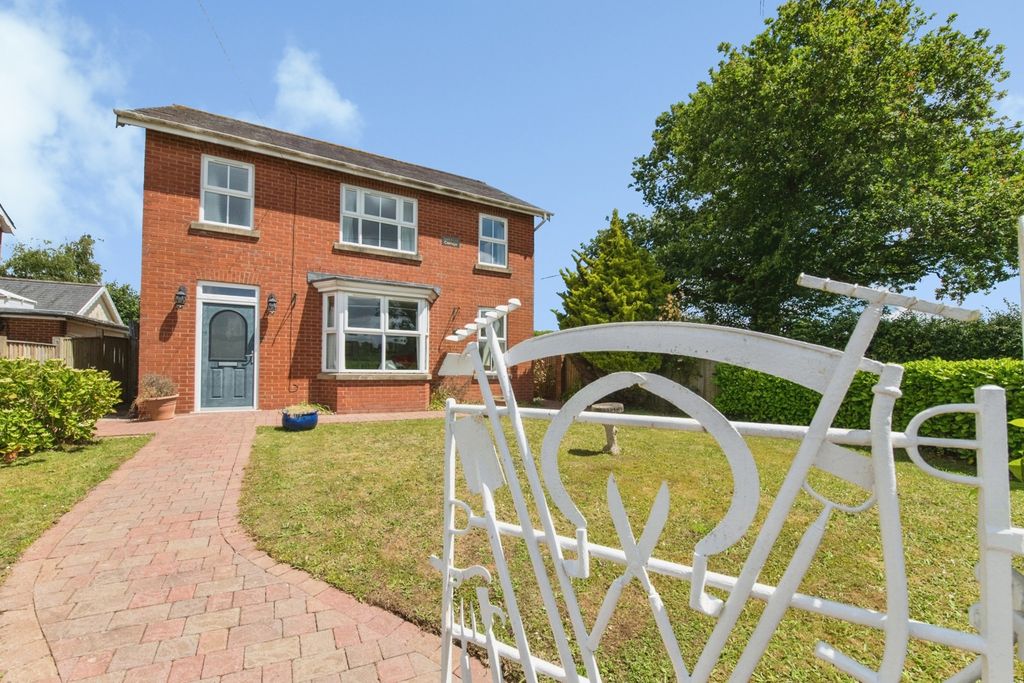 Property photo 1 of 20 Pbox-Img.Jpg