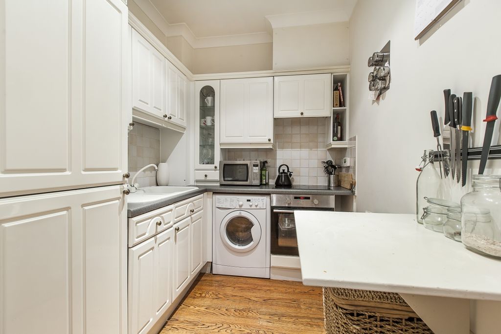 Property photo 2 of 10 Royal-Belgrave-Ho...
