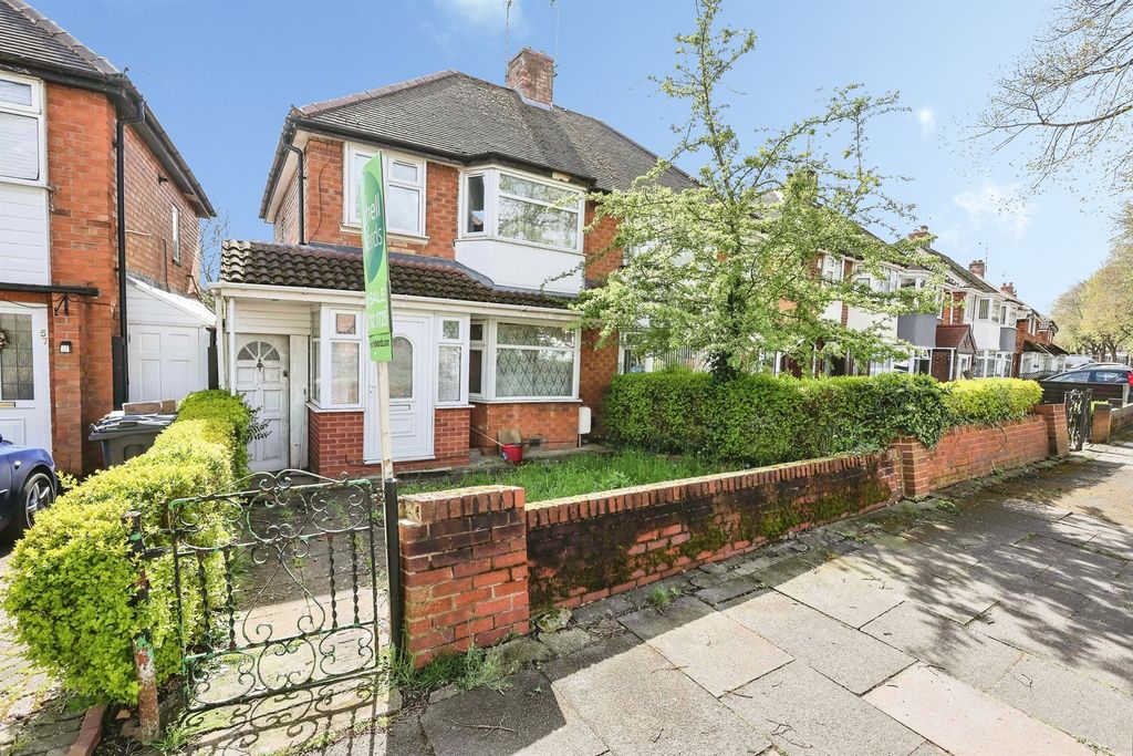 Property photo 1 of 11