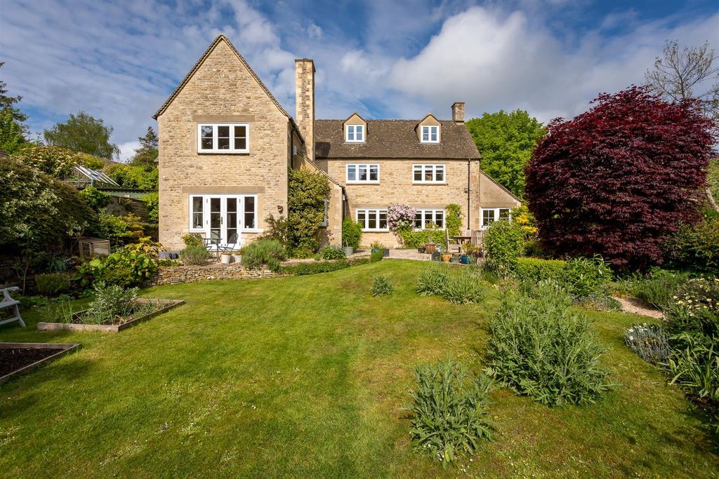 Property photo 1 of 33 8 - Lavender Cottage - Gl7 7As - Web.Jpg