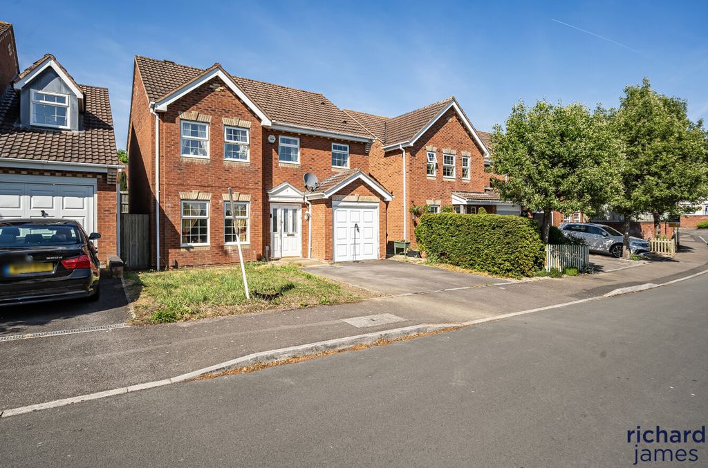 Property photo 1 of 13 F20E1E7c82034Beb9Fc73c2289Fd3Aee