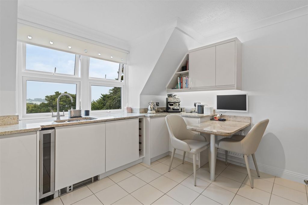 Additional image 11 of 3 bed flat for saleSt. Johns Road, Meads, Eastbourne BN20
