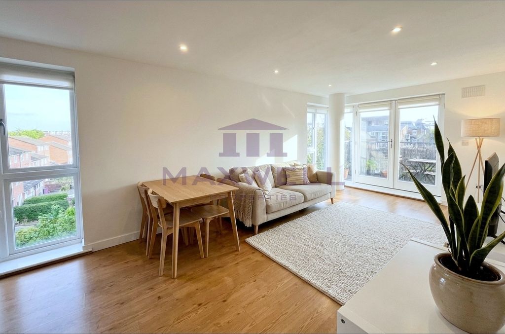 Property photo 1 of 6 One Bed For Rent In Bow. E3