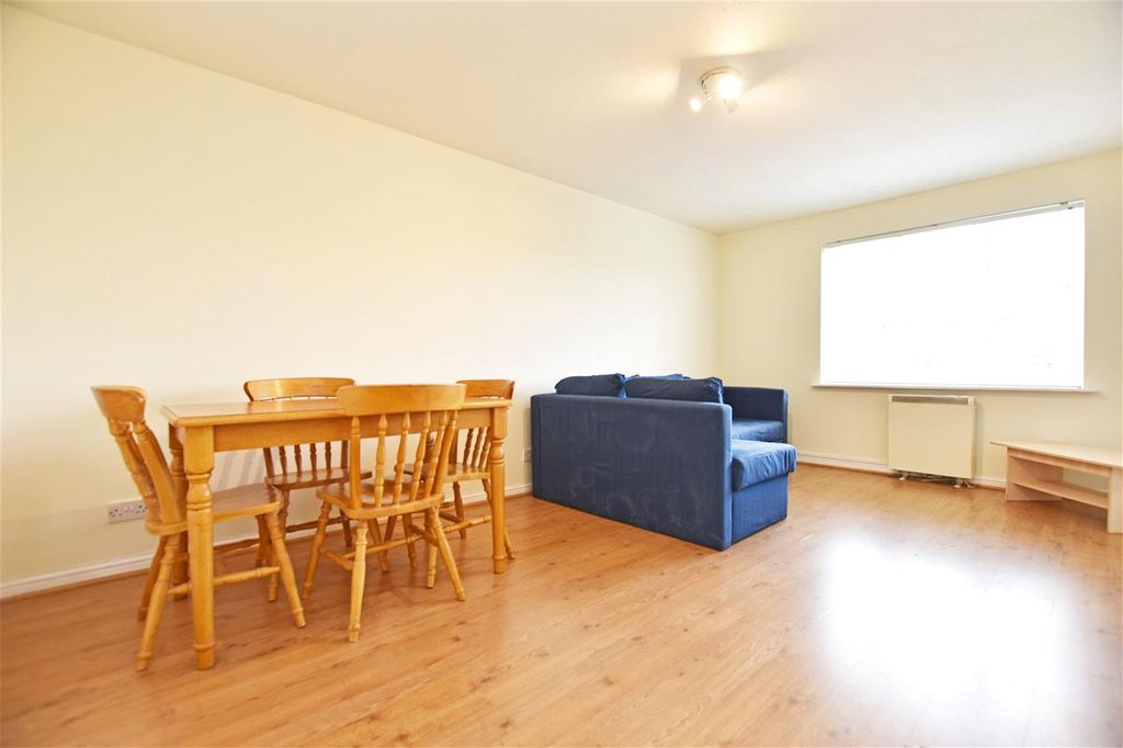 Property photo 2 of 8 Picture No. 02