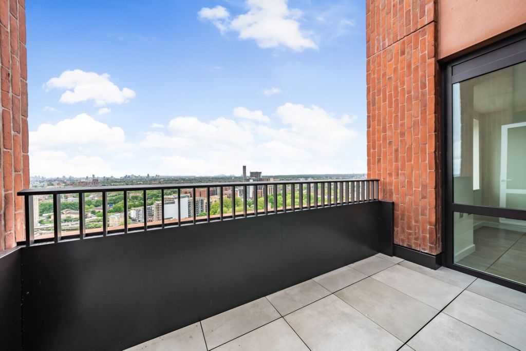 Property photo 3 of 15 1129903 (10)