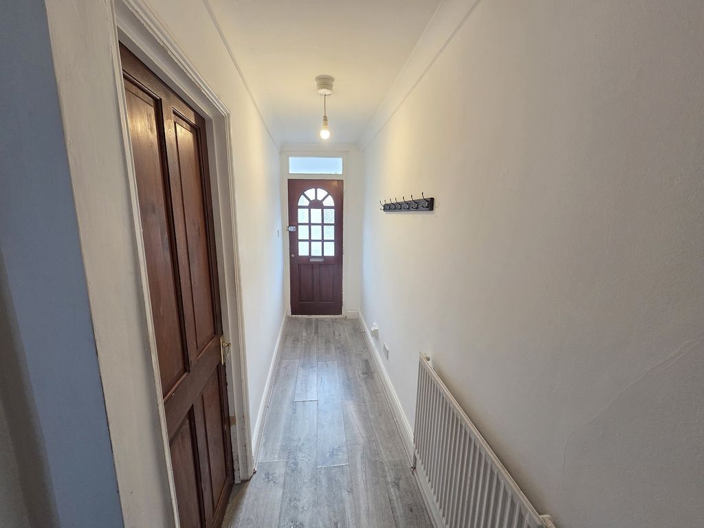 Property photo 2 of 11 Entrance