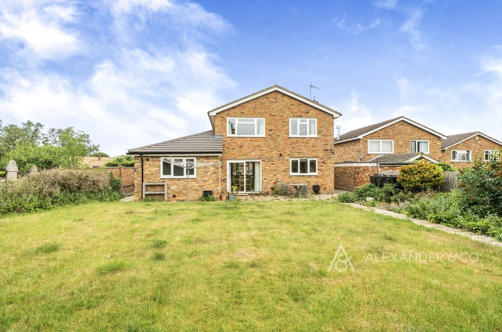 Property photo 2 of 27 Picture No. 52