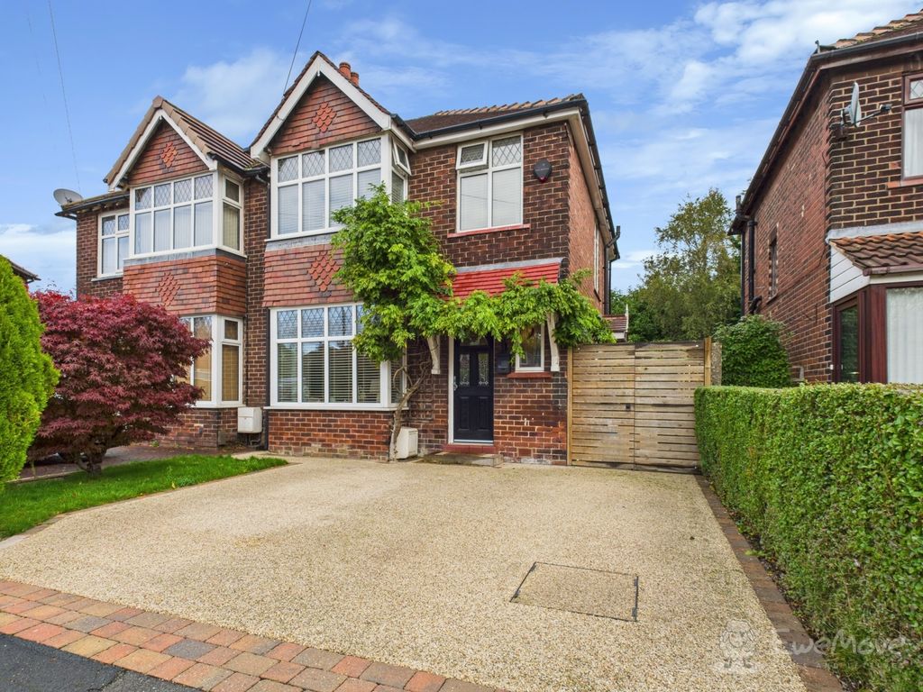 Property photo 1 of 15 Cam04077G0-Pr0056-Still013