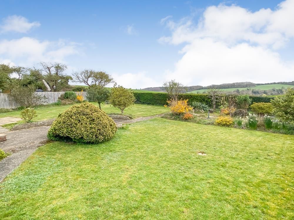 Property photo 2 of 14 Garden1.Jpg