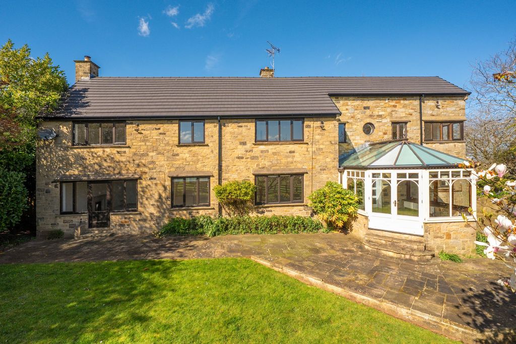 Property photo 3 of 50