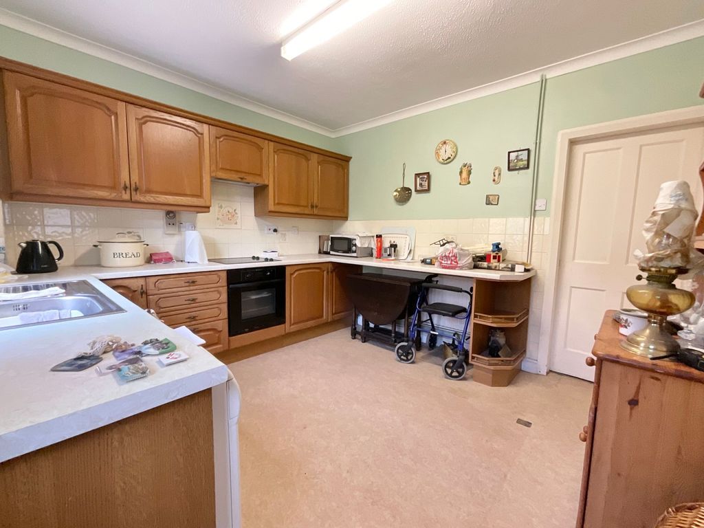 Property photo 3 of 16
