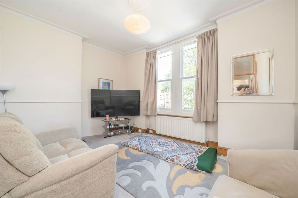 Property photo 2 of 5