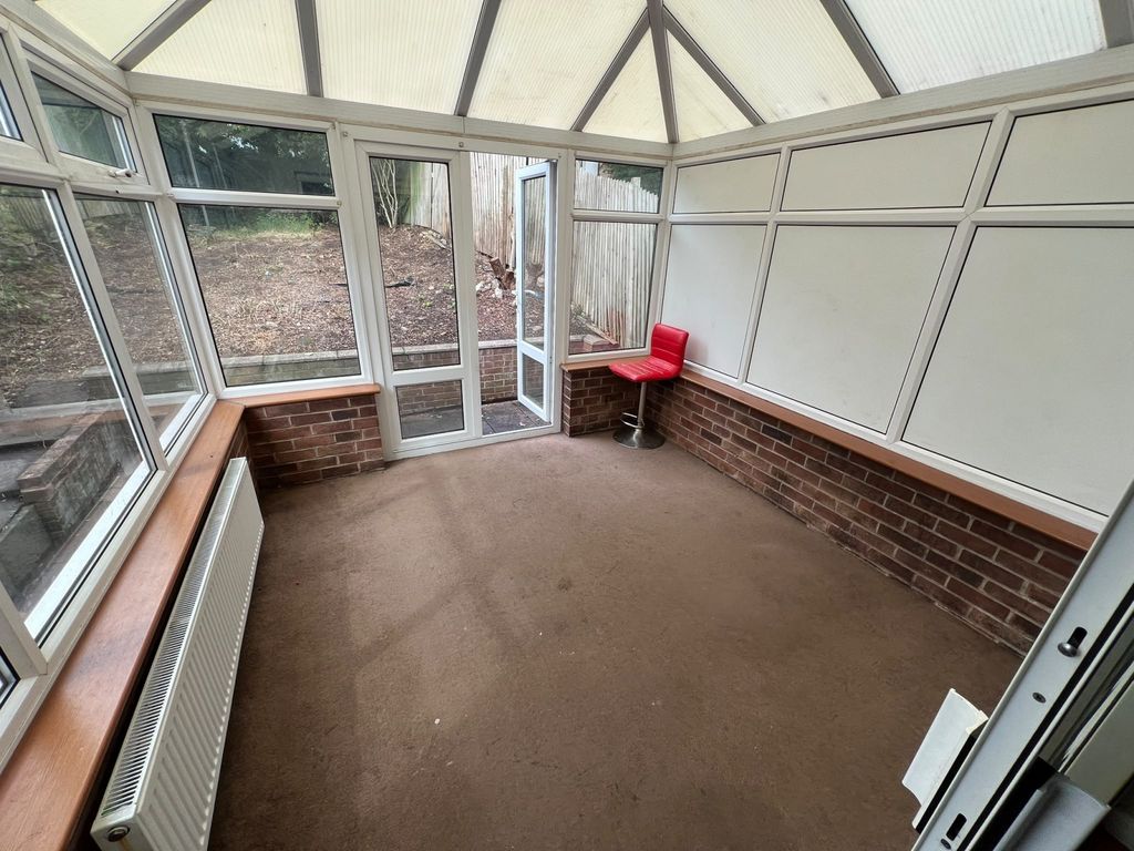 Property photo 2 of 10 Gallery