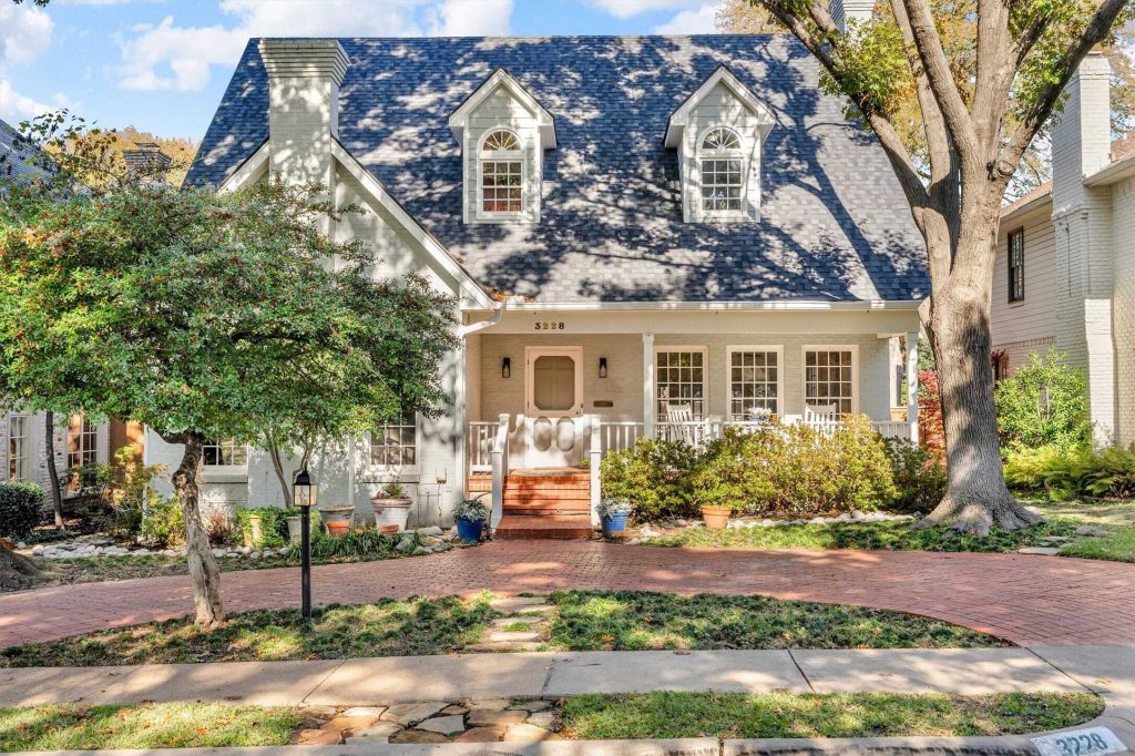 Property photo 1 of 31