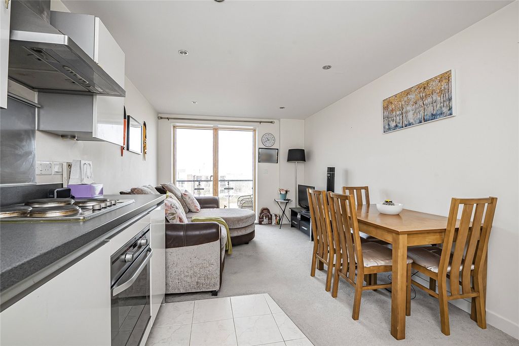 Property photo 1 of 10 Picture No. 05