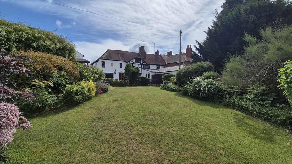 Property photo 1 of 48