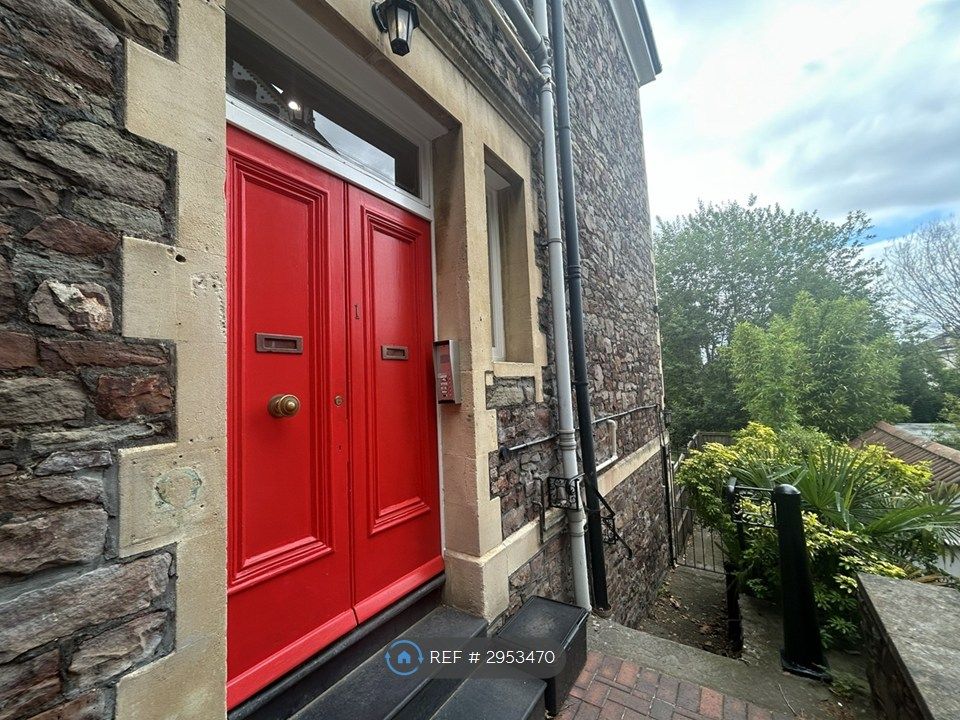 Property photo 2 of 10