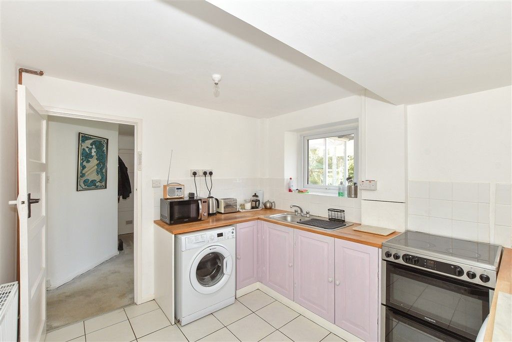 Property photo 3 of 15 Kitchen