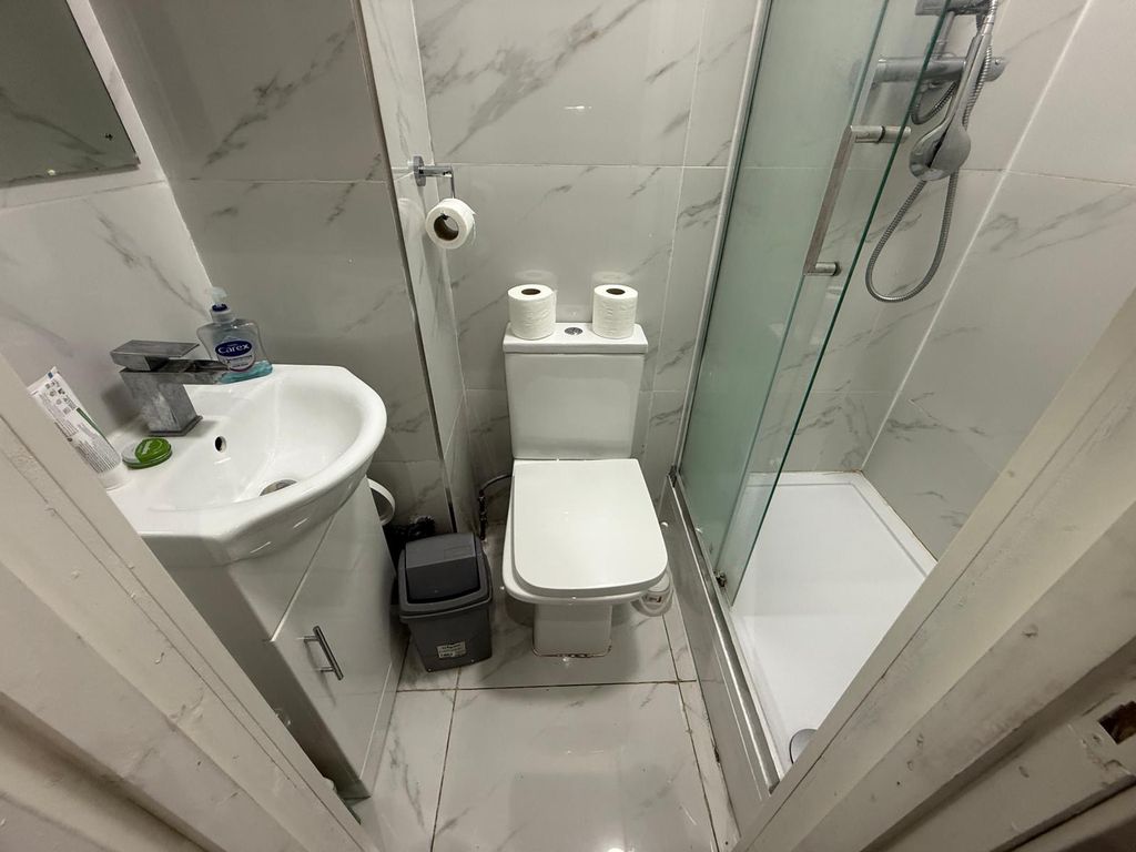 Property photo 3 of 3