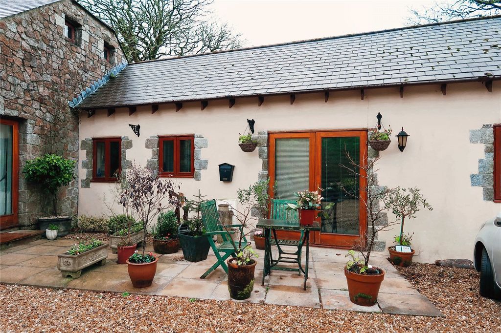 Property photo 1 of 15 Picture No. 12