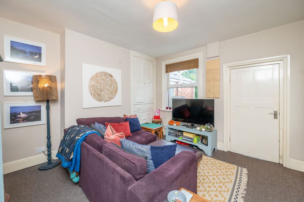 Property photo 2 of 16