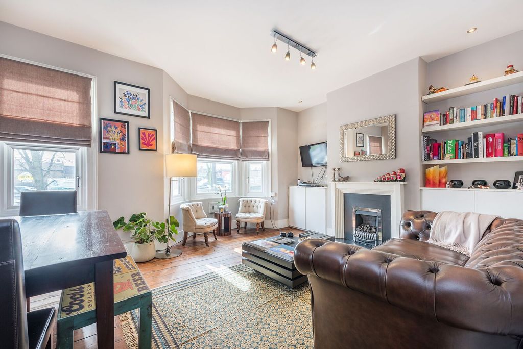 Property photo 1 of 10